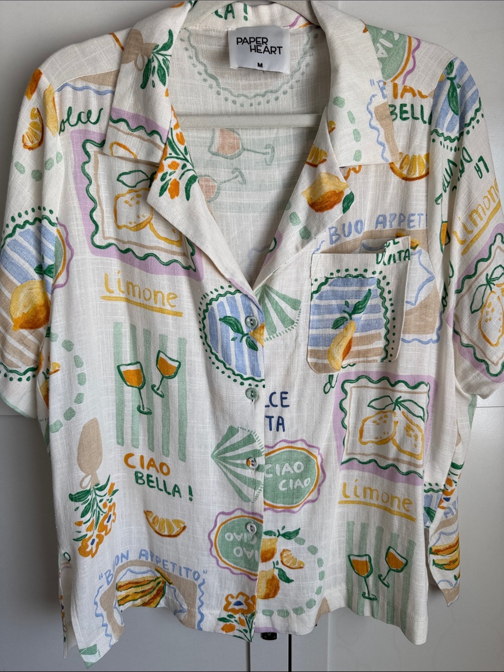 Paper Heart linen button up blouse, Almafi coast theme. Size medium like new.